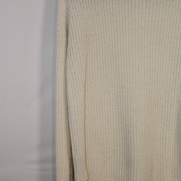 So cream-colored long-sleeve crewneck chunky knit rounded hemline sweater L - Picture 6 of 9